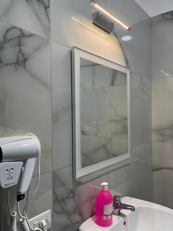 Molla Hotel Restorant Shengjin Ngoại thất bức ảnh
