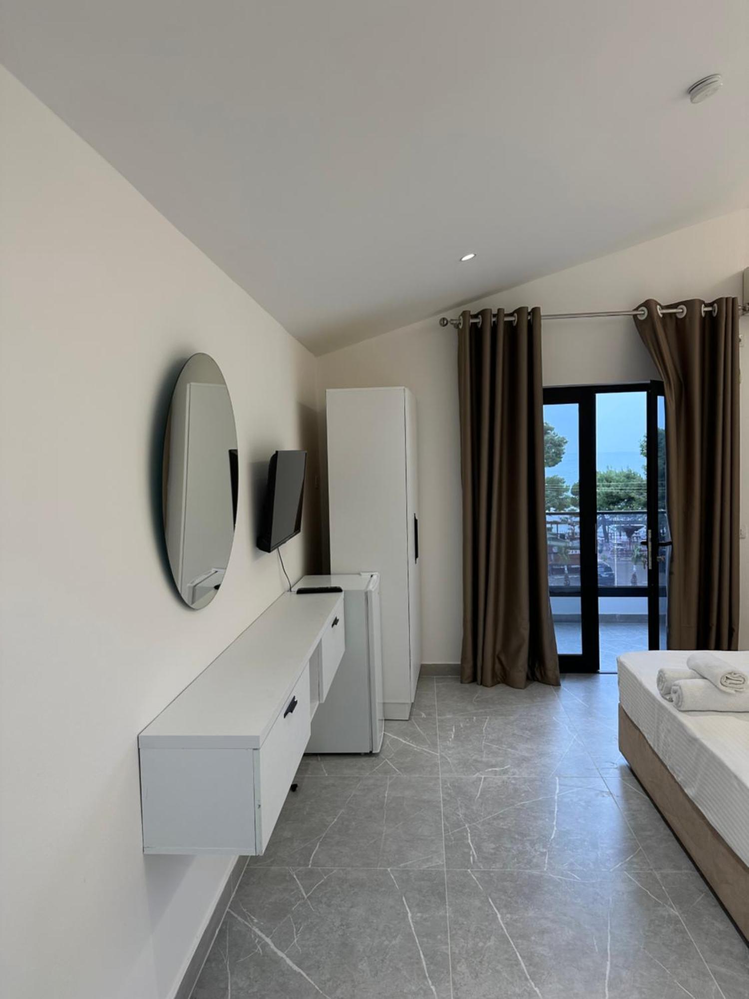 Molla Hotel Restorant Shengjin Ngoại thất bức ảnh